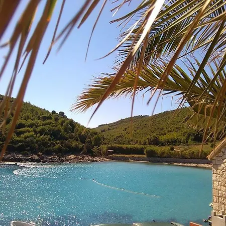 Hotel Tourist Resort Milna Vis